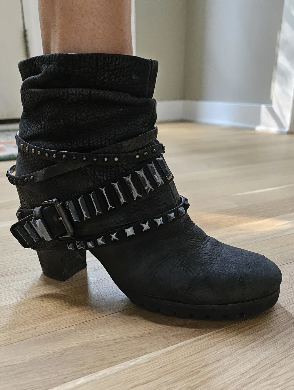 $995 Kennel Und Schmenger Black Leather Studded/Straps Ankle Boots 7/8